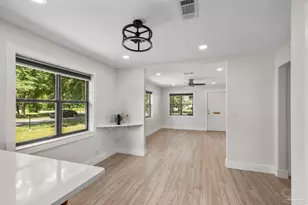 913 W Hernandez St, Pensacola, FL 32501 - Photo 5