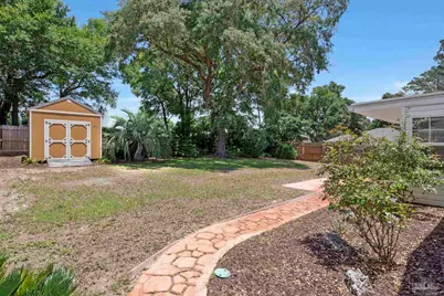 6646 Woodbury Forest Dr, Milton, FL 32583 - Photo 47