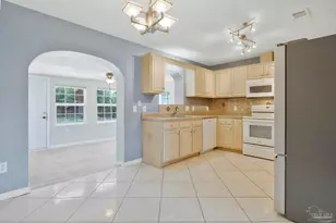 6646 Woodbury Forest Dr, Milton, FL 32583 - Photo 9