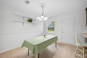 2703 Memphis Cir, Pensacola, FL 32526 - Photo 11