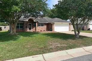 2129 Coral Creek Dr, Pensacola, FL 32506 - Photo 3