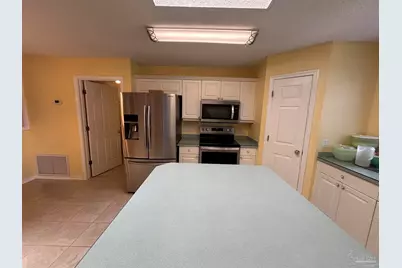 2129 Coral Creek Dr, Pensacola, FL 32506 - Photo 11