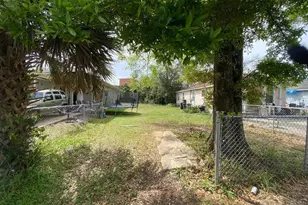 2305 N Spring St, Pensacola, FL 32501 - Photo 1