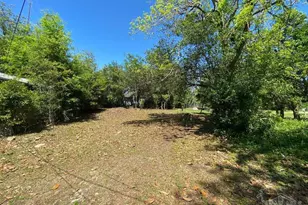 1212 W Hatton St, Pensacola, FL 32501 - Photo 1