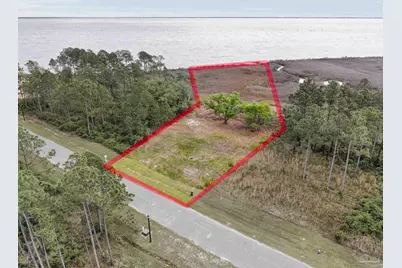 1062 Oyster Bay Dr, Milton, FL 32583 - Photo 1