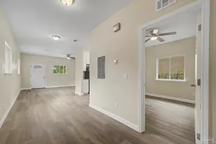 2303 N Spring St, Pensacola, FL 32501 - Photo 7