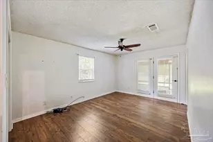 5637 Camellia Ave, Milton, FL 32570 - Photo 15