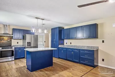 5637 Camellia Ave, Milton, FL 32570 - Photo 11