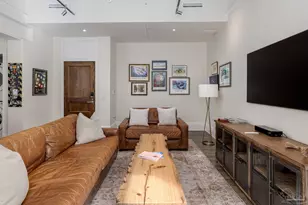 17 S Palafox Pl, Pensacola, FL 32502 - Photo 9