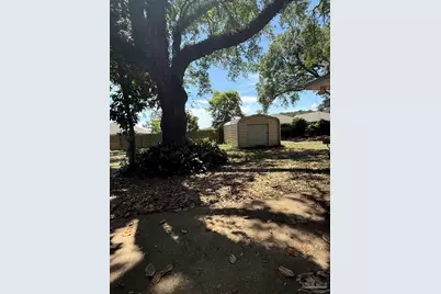 6107 Confederate Dr, Pensacola, FL 32503 - Photo 13