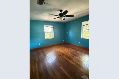 6107 Confederate Dr, Pensacola, FL 32503 - Photo 9