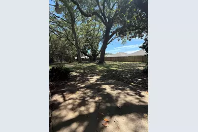 6107 Confederate Dr, Pensacola, FL 32503 - Photo 11