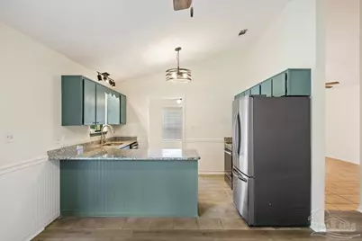 1938 N Iris Ln, Navarre, FL 32566 - Photo 27