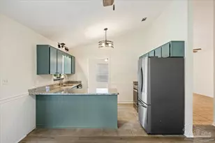 1938 N Iris Ln, Navarre, FL 32566 - Photo 27