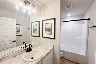 385 Hancock Ln, Pensacola, FL 32503 - Photo 5