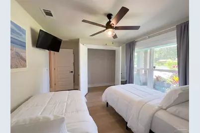 385 Hancock Ln, Pensacola, FL 32503 - Photo 11
