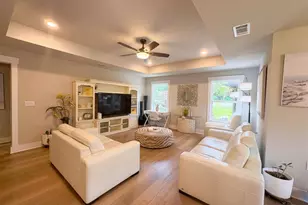 385 Hancock Ln, Pensacola, FL 32503 - Photo 3