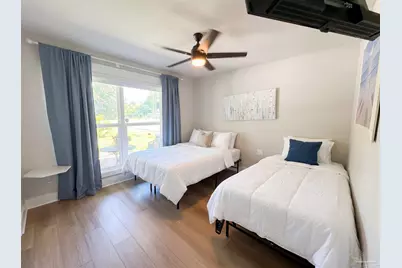 385 Hancock Ln, Pensacola, FL 32503 - Photo 9