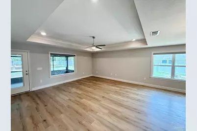 5245 Burt Ln, Pace, FL 32571 - Photo 9