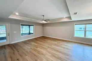 5245 Burt Ln, Pace, FL 32571 - Photo 9