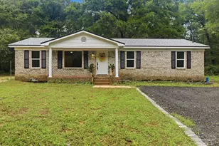 10598 Kansas Ave, Milton, FL 32583 - Photo 1