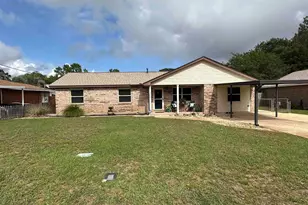 5742 Graymont Ln, Pensacola, FL 32526 - Photo 3