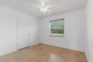 5742 Graymont Ln, Pensacola, FL 32526 - Photo 35