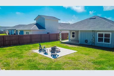 5320 Cornwall Dr, Milton, FL 32583 - Photo 9