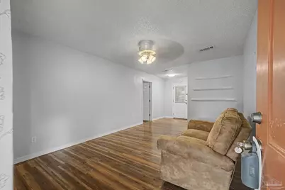 6520 Skyline Dr, Milton, FL 32570 - Photo 5