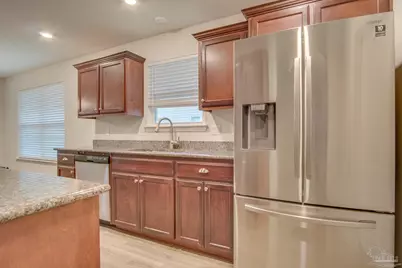 8810 Derby Ln, Pensacola, FL 32534 - Photo 7