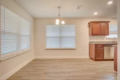 8810 Derby Ln, Pensacola, FL 32534 - Photo 5