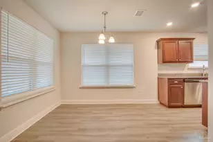 8810 Derby Ln, Pensacola, FL 32534 - Photo 5
