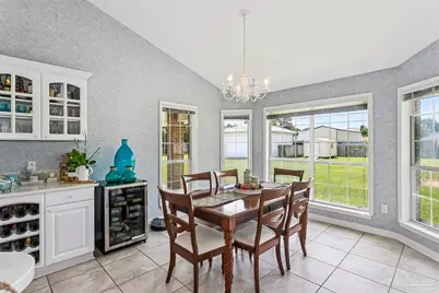 1423 Sound Retreat Dr, Navarre, FL 32566 - Photo 13