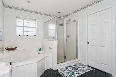1423 Sound Retreat Dr, Navarre, FL 32566 - Photo 17