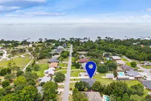 1423 Sound Retreat Dr, Navarre, FL 32566 - Photo 35