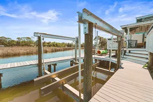 724 Landing Ln, Pensacola, FL 32507 - Photo 39