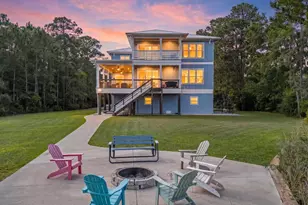 2032 Bay Point Blvd, Milton, FL 32583 - Photo 1