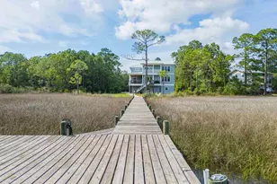 2032 Bay Point Blvd, Milton, FL 32583 - Photo 17