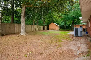 3875 Arbutus Dr, Pensacola, FL 32504 - Photo 17