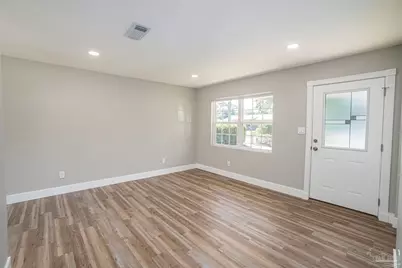 4494 Landes Dr, Pensacola, FL 32505 - Photo 3