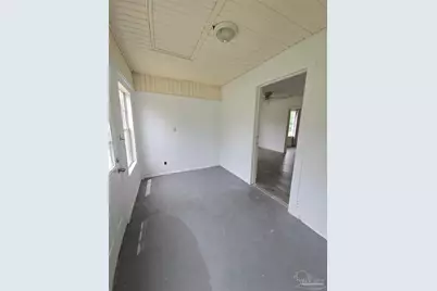 210 S 2nd St, Pensacola, FL 32507 - Photo 19