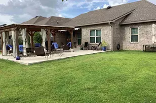 2437 Okatie Ln, Cantonment, FL 32533 - Photo 9