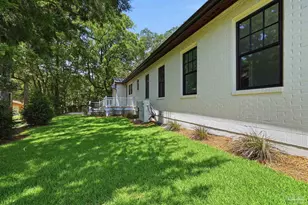 1015 N Reus St, Pensacola, FL 32501 - Photo 35