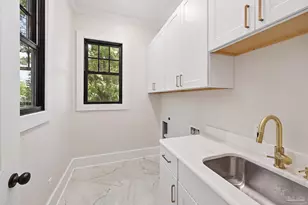 1015 N Reus St, Pensacola, FL 32501 - Photo 15