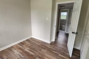 98 S Madison Dr, Pensacola, FL 32505 - Photo 11