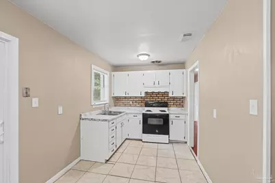 908 Blue Springs Dr, Pensacola, FL 32505 - Photo 17