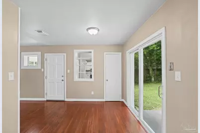 908 Blue Springs Dr, Pensacola, FL 32505 - Photo 15