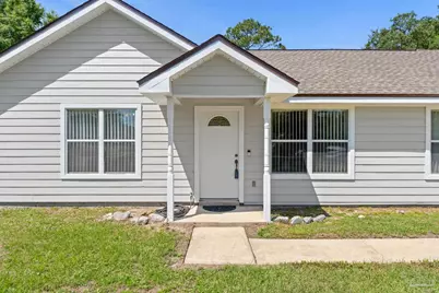 1929 Williams Creek Dr, Navarre, FL 32566 - Photo 3
