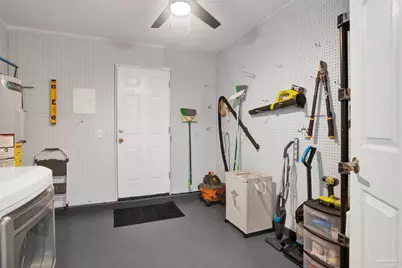 3040 Newton Dr, Pensacola, FL 32503 - Photo 21