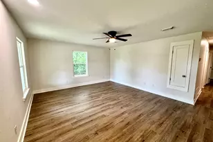 424 Front St, Century, FL 32535 - Photo 41